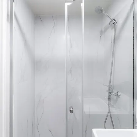 Guestready - Modern Porto'S Retreat Appartement