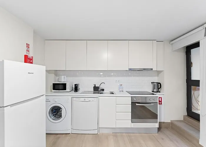 Guestready - Modern Porto's Retreat 아파트